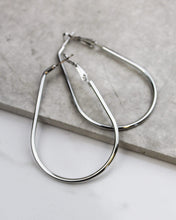 Load image into Gallery viewer, Lean On Me Earrings