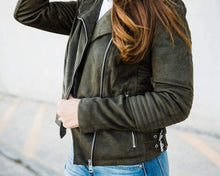 Load image into Gallery viewer, Staying Chic Jacket