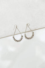 Load image into Gallery viewer, Right This Way Earrings
