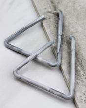 Load image into Gallery viewer, Turn Back Time Earring
