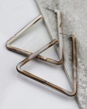 Load image into Gallery viewer, Turn Back Time Earring
