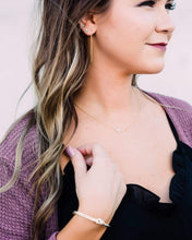 Load image into Gallery viewer, Touch of Gold Earring
